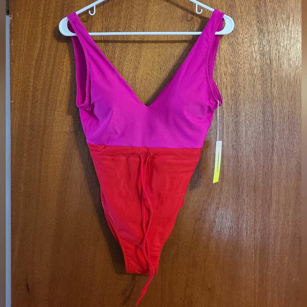 NWT Summersalt The Tie Waist Backflip One Piece Swimsuit 🩱 - Picture 2 of 6